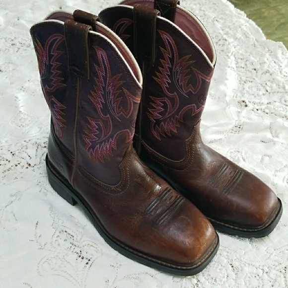 Brand new Ariats - Picture 1 of 4